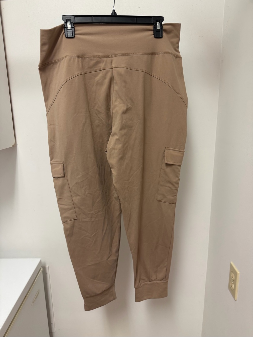 Rewash Cargo Jogger Leggings in Light Brown